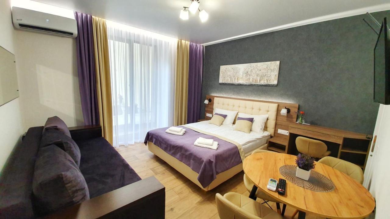 Demar Apart Violet Lviv Kültér fotó