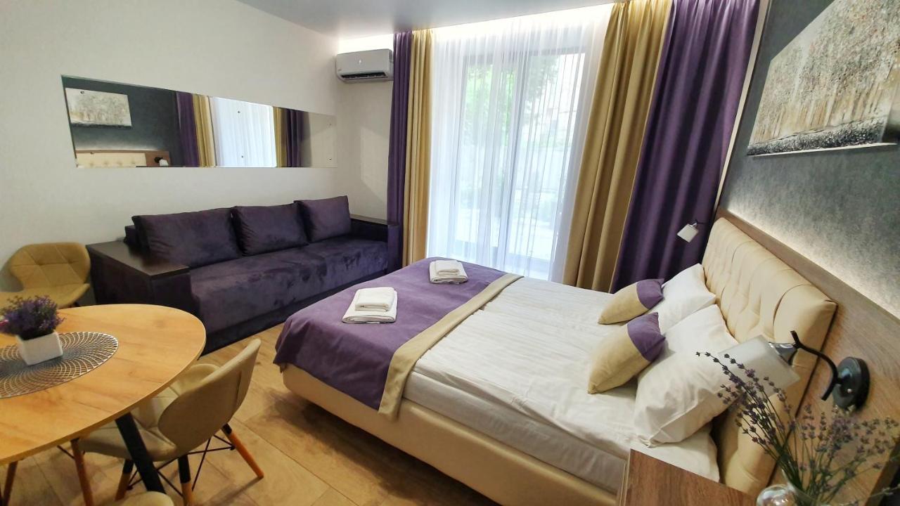 Demar Apart Violet Lviv Kültér fotó