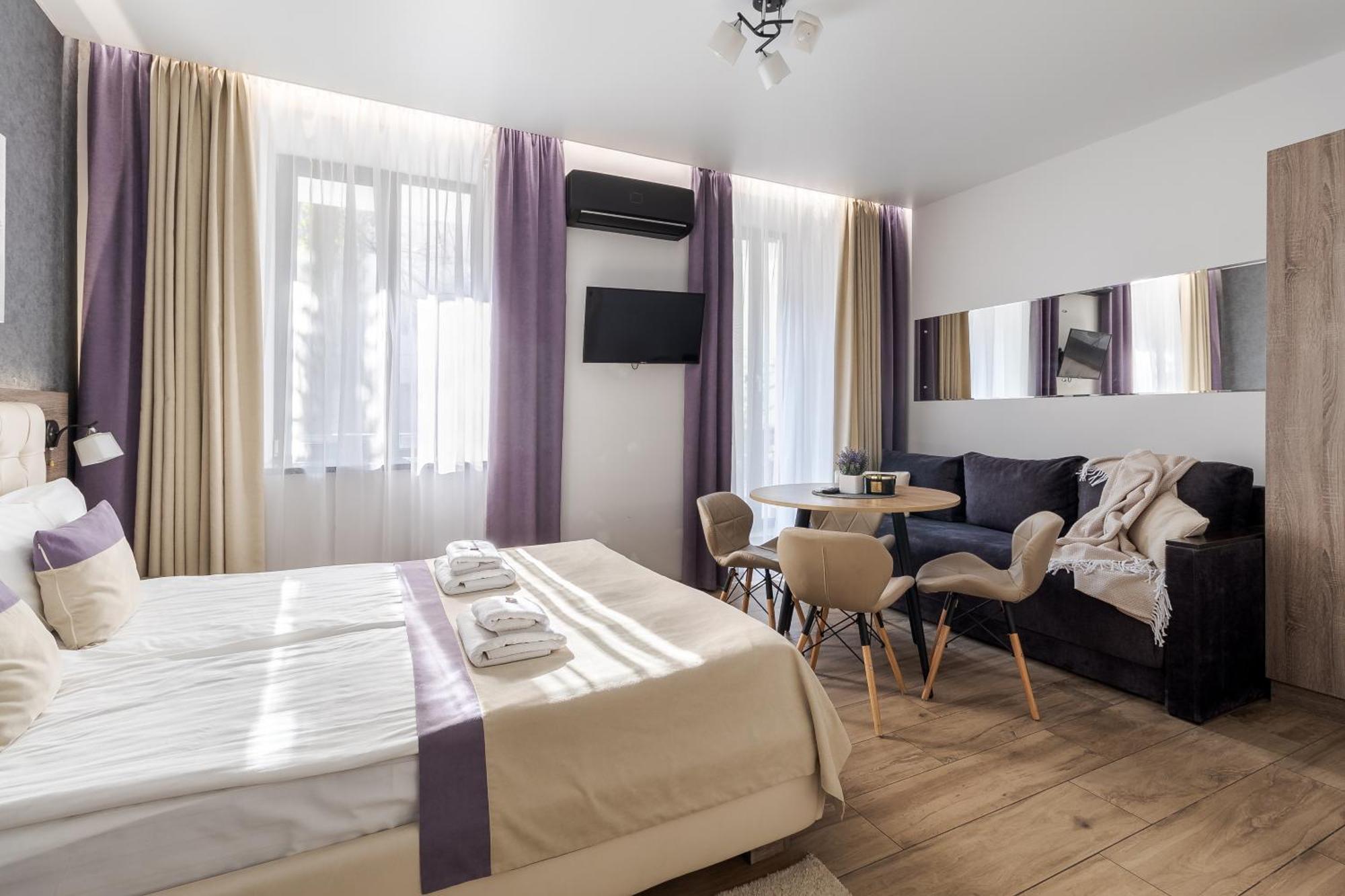 Demar Apart Violet Lviv Kültér fotó