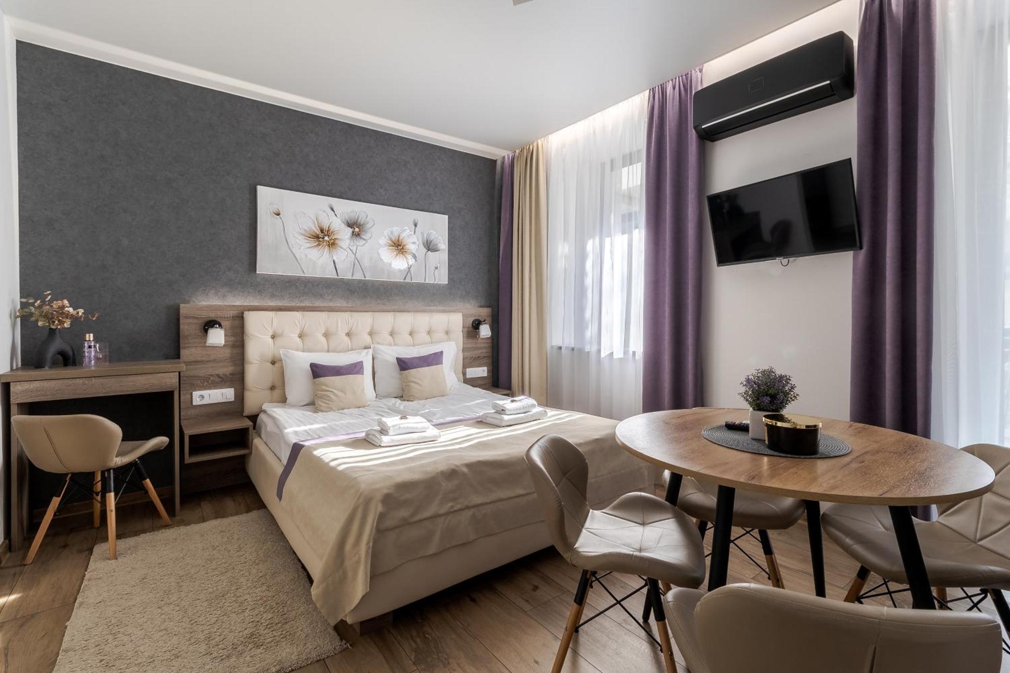 Demar Apart Violet Lviv Kültér fotó